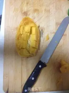 Make Mint mango shake step 1