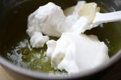 Make Tea strawberry rolls step 9