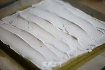 Make Tea strawberry rolls step 16
