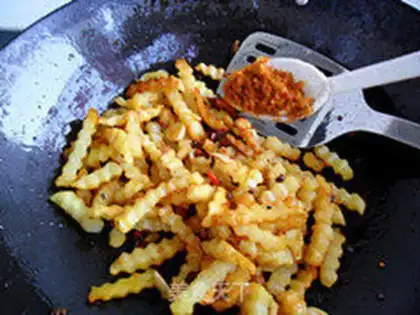 Make Spicy potatoes step 7