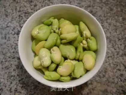 Make The greasy bean bone soup step 1