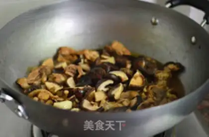 Make Pepper mushroom chicken step 10