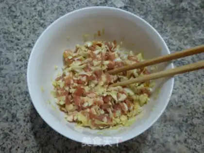 Make Round cabbage pork box step 6