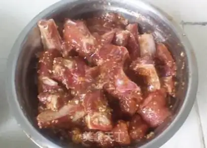 Make Golden Garlic bones step 0