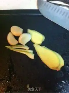 Make Homemade spicy beef sauce step 1