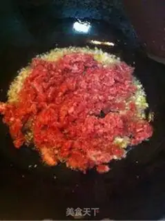 Make Homemade spicy beef sauce step 4