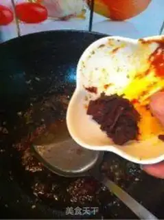 Make Homemade spicy beef sauce step 8