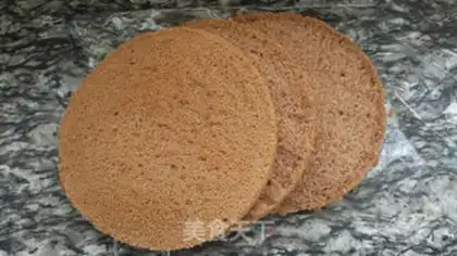 Make Mango naked cake step 1