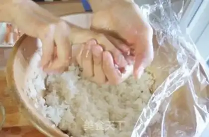 Make Sushi California roll step 11