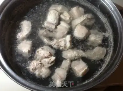 Make Seafood steak soup step 1