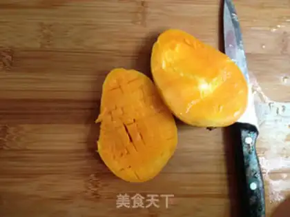 Make Fruit shakes step 1