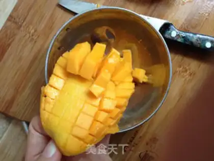 Make Fruit shakes step 2
