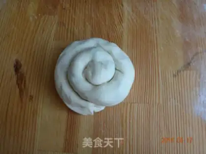 Make Onion onion tortilla step 6