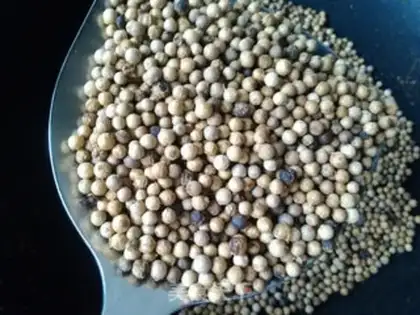 Make Homemade pepper powder step 1