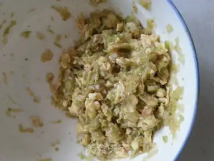 Make Squirt egg hair pie step 8