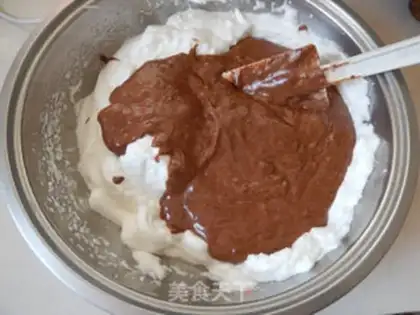 Make Chocolate naked cake step 8