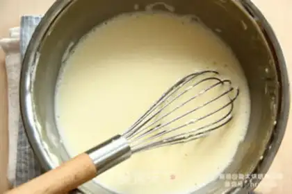 Make Cherry cheese cream step 2