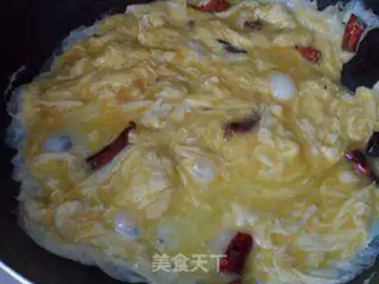 Make Scrambled eggs step 2