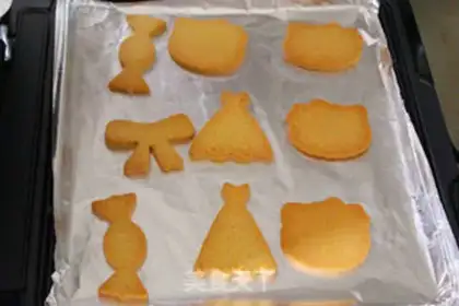 Make A twig and frost cookie step 7