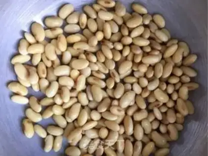 Make Homemade soybean sprouts step 1