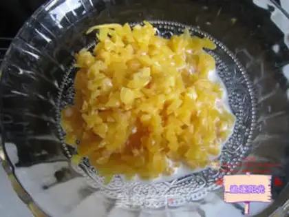 Make Pineapple merciless cake step 2