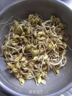 Make Homemade soybean sprouts step 5