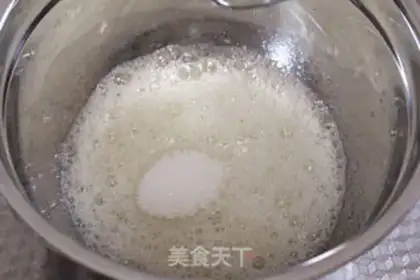 Make Strawberry cream cake step 6
