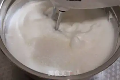 Make Strawberry cream cake step 8