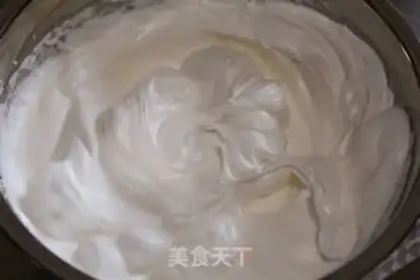 Make Strawberry cream cake step 9