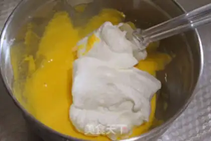 Make Strawberry cream cake step 10