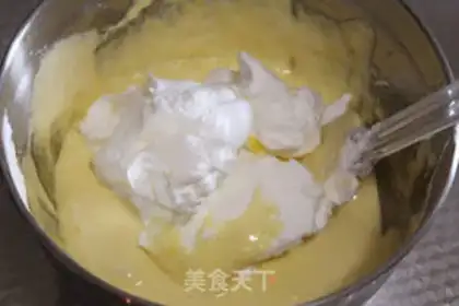 Make Strawberry cream cake step 11
