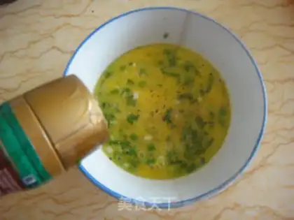 Make Tomato fried eggs step 2