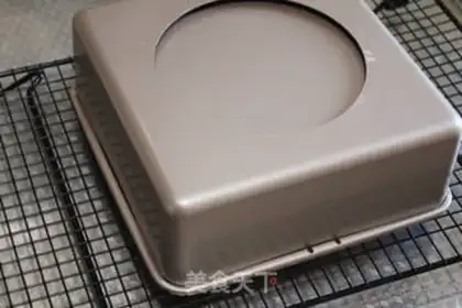 Make Strawberry cream cake step 16