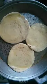 Make Sesame salt pancakes step 4