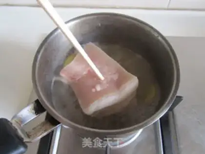 Make The bitter melon comes back to the pot step 2