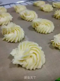 Make Coconut cream cookies step 6