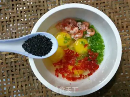 Make Egg shrimp step 8