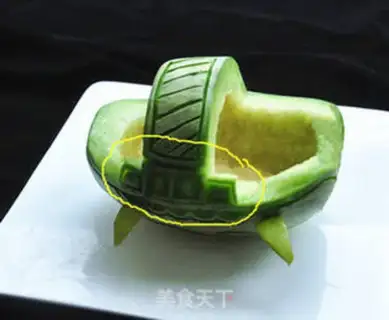 Make The fruit plate of the Cucumber Tortoise step 3