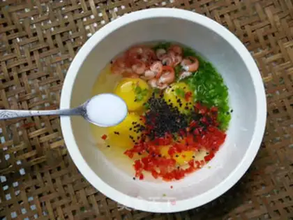 Make Egg shrimp step 9