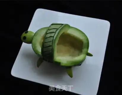 Make The fruit plate of the Cucumber Tortoise step 4
