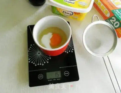 Make Mango yogurt tower step 2