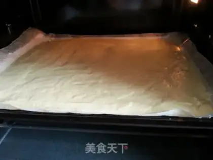 Make Pumpkin roll step 16