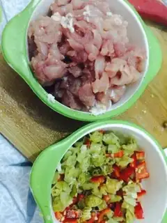 Make Pepper sauce noodles step 1