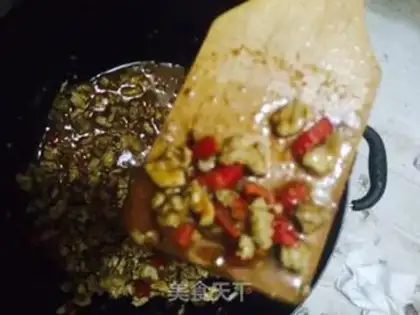 Make Pepper sauce noodles step 7
