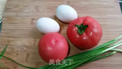 Make Tomato egg noodles step 0