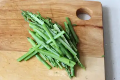 Make Vegetable cheese omelet step 3
