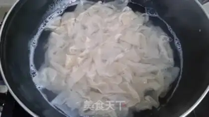 Make Tomato egg noodles step 11
