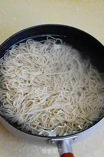 Make Peanut butter noodles step 1