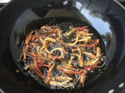 Make Fried insects step 2