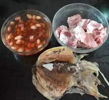 Make Peanut bone ink soup step 0